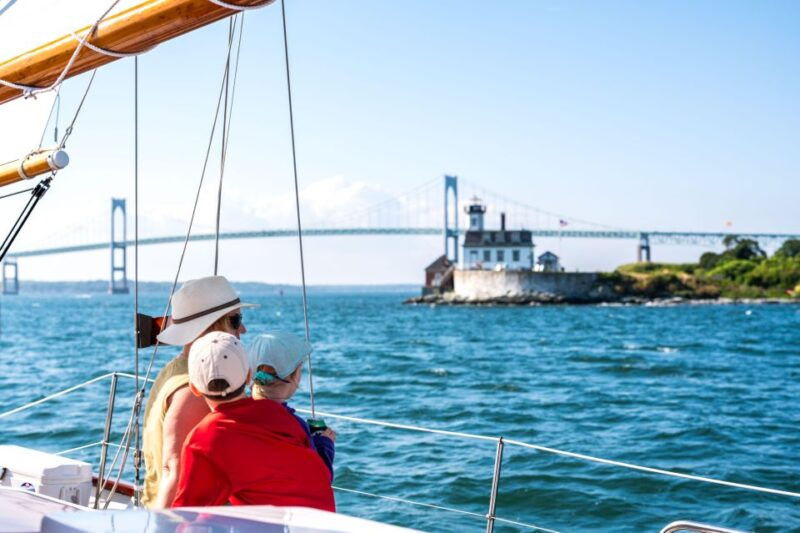 newport-day-sailing-and-sightseeing-boat-tour-on-a-schooner