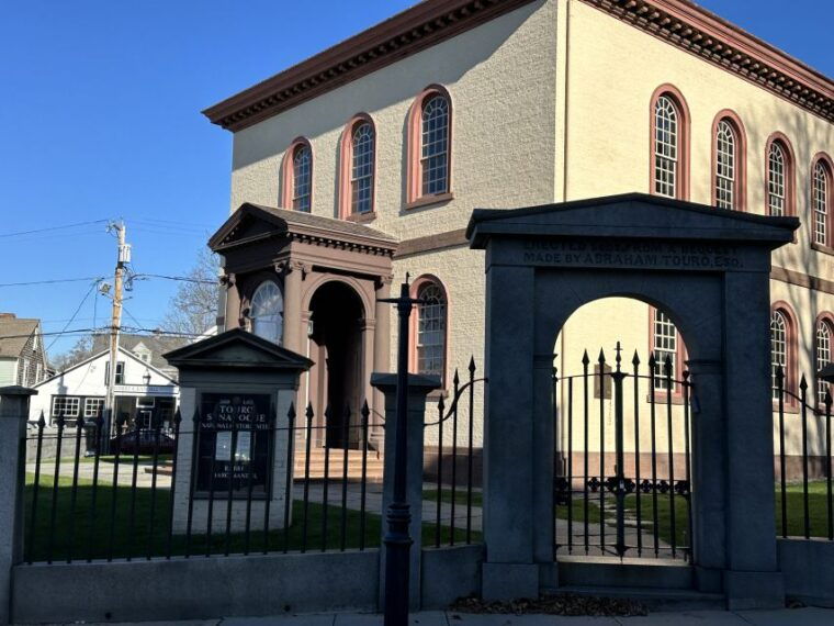 newport-downtown-historic-self-guided-audio-walking-tour