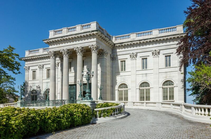 Newport: Newport Mansions Ticket - 1 or 2 Mansions - The Guided Experience — Self-Guided but Richly Informative