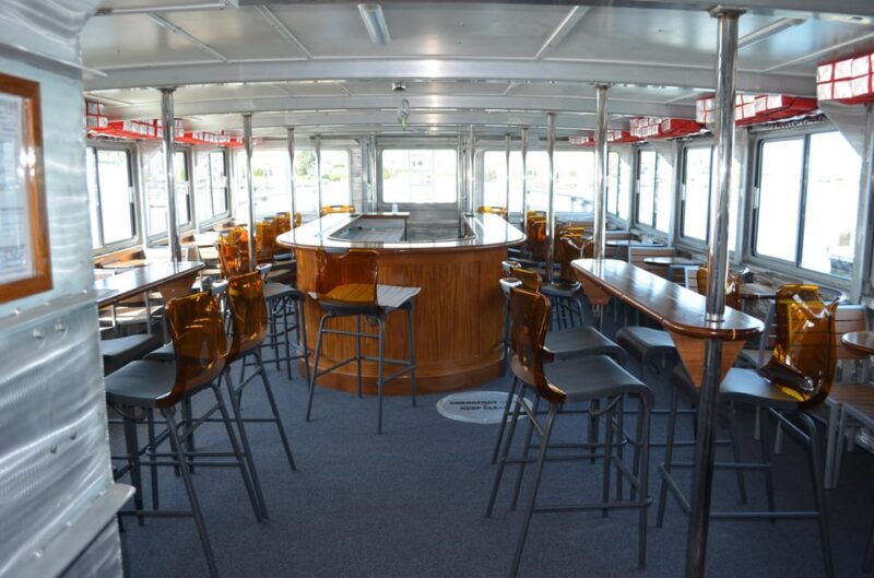 newport-rhode-island-scenic-narragansett-bay-cruise