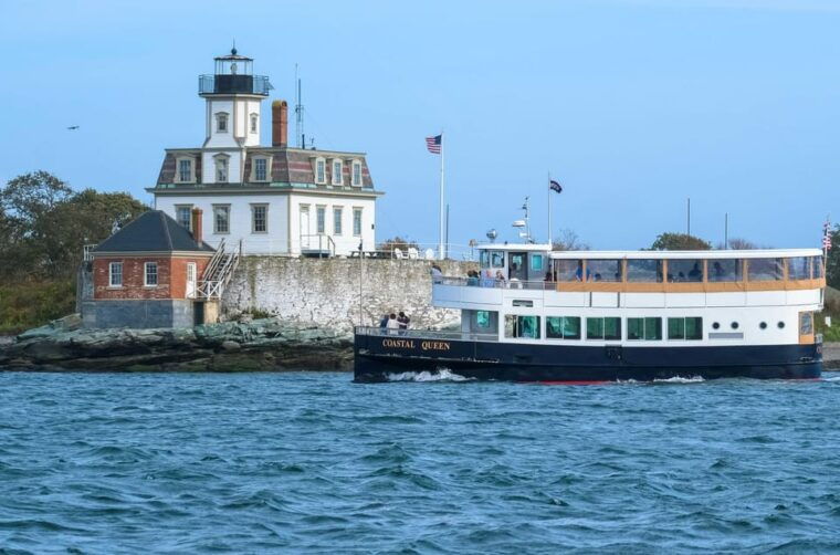 newport-rhode-island-scenic-narragansett-bay-cruise