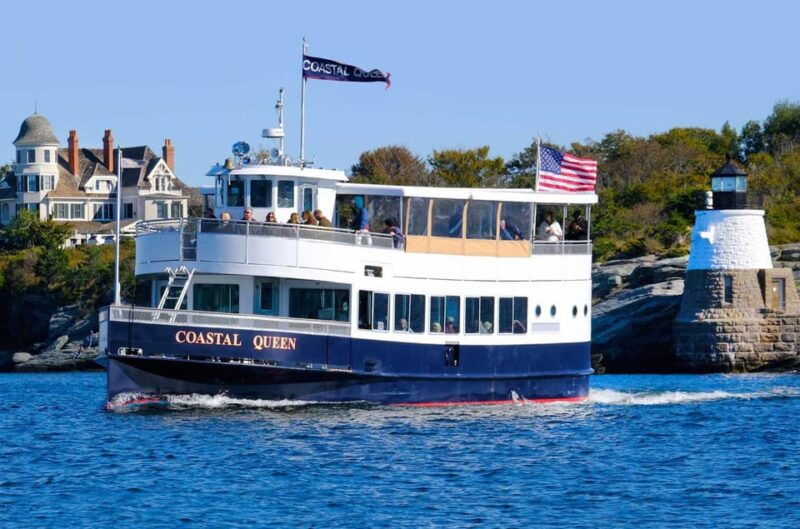 newport-ri-lighthouse-and-mimosa-cruise