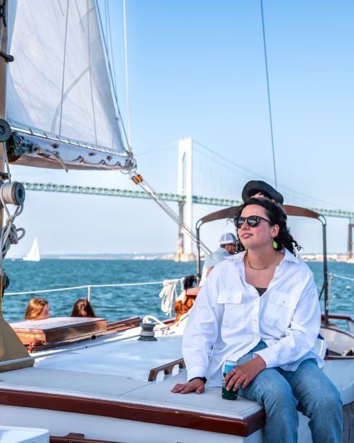 newport-schooner-sailing-tour
