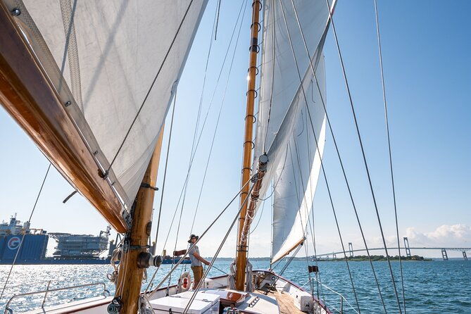 newport-sunset-sail-on-classic-sailboat