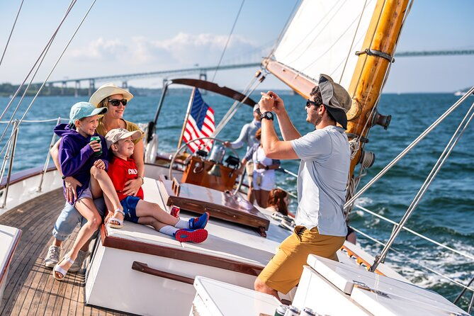 newport-sunset-sail-on-schooner-adirondack