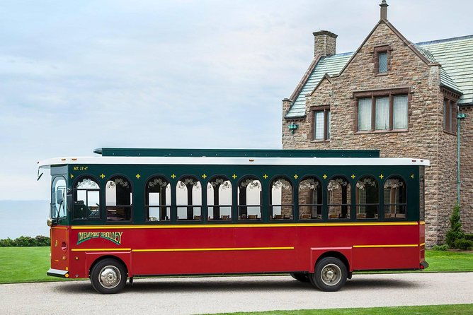 newport-trolley-tour-viking-scenic-overview