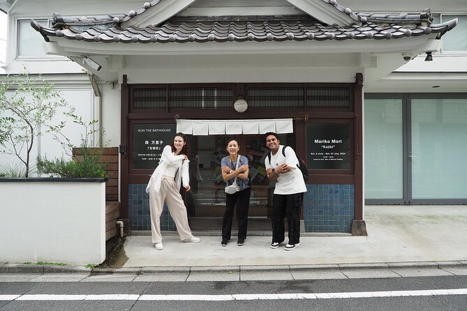 nezu-shrine-and-yanaka-afternoon-downtown-walking-tour