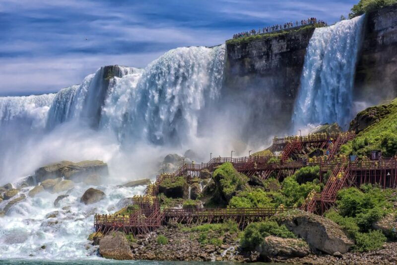 nf-usa-maid-of-the-mist-cave-of-the-winds-hotel-pickup