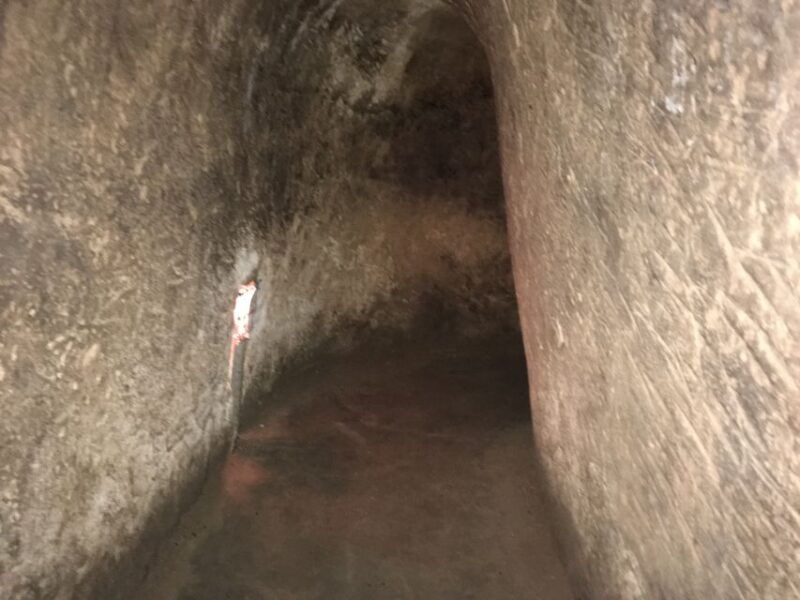 nha-rong-port-cu-chi-tunnels-and-war-remnants-museum-tour