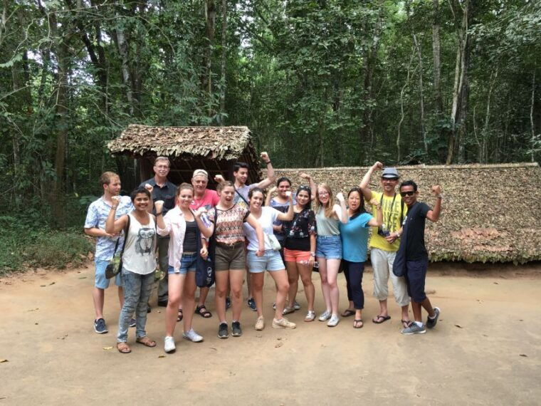 nha-rong-port-cu-chi-tunnels-and-war-remnants-museum-tour
