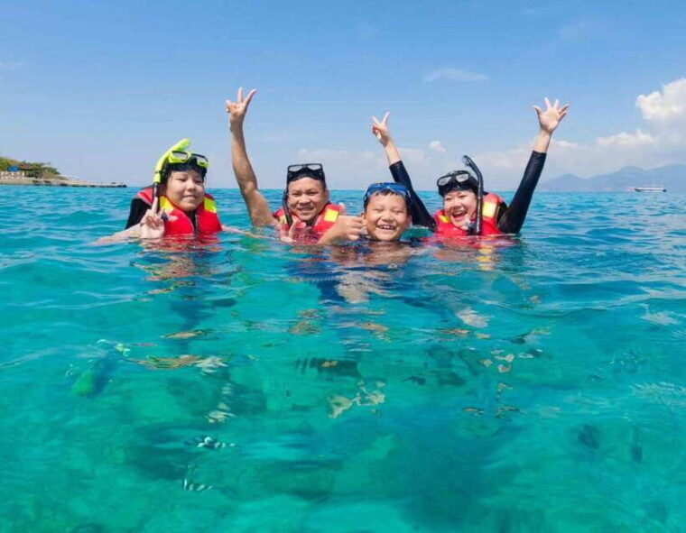 nha-trang-deluxe-ocean-tour-snorkeling-bbq-and-mud-bath