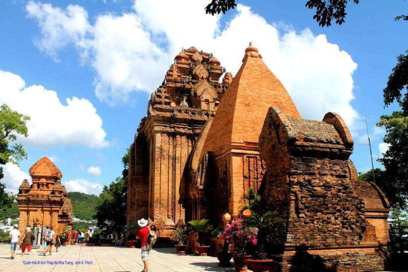 nha-trang-half-day-group-tour-of-the-city-by-car-min-2pax