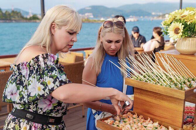 Nha Trang Luxury Sunset Cruise with Cocktail, Dinner & Live Music - Who Is This Tour For?