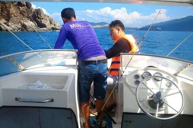 Nha Trang: Private fishing tour: Snorkeling - Fishing -Mini Beach - Nha Trang: Private Fishing Tour - Snorkeling, Fishing, and Mini Beach
