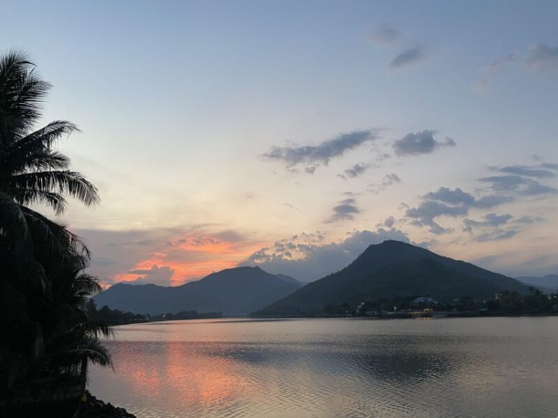 Nha Trang: Stand-up Paddleboard Sunset Tour - Setting Off: From Meeting Point to River