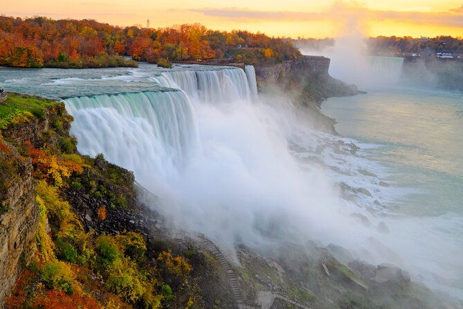 niagara-falls-1-day-express-by-air-land-from-new-york-english