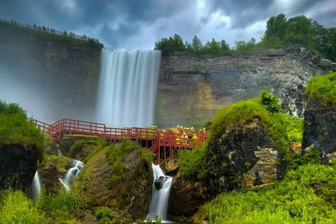 niagara-falls-attraction-pass-boat-cave-trolley-and-3-falls