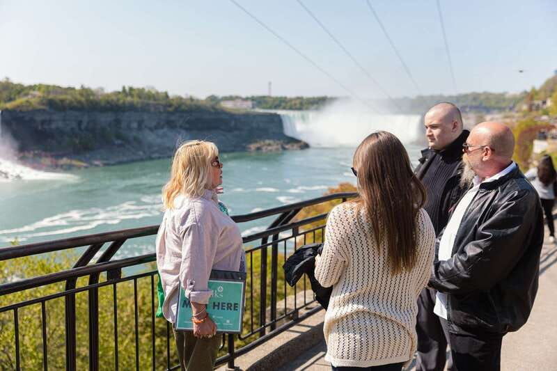 niagara-falls-boat-ride-and-journey-behind-the-falls-tour