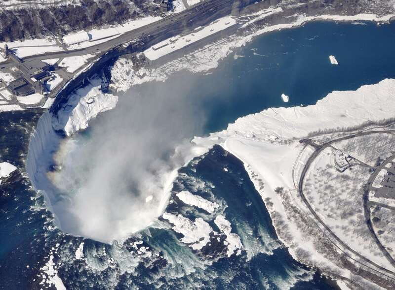 niagara-falls-canada-scenic-helicopter-flight
