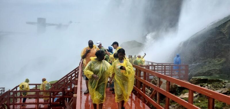 Niagara Falls Canada & USA: Small Group Deluxe Tour - Who Is This Tour Best Suited For?
