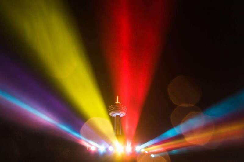niagara-falls-night-tour-w-3-course-dinner-light-show