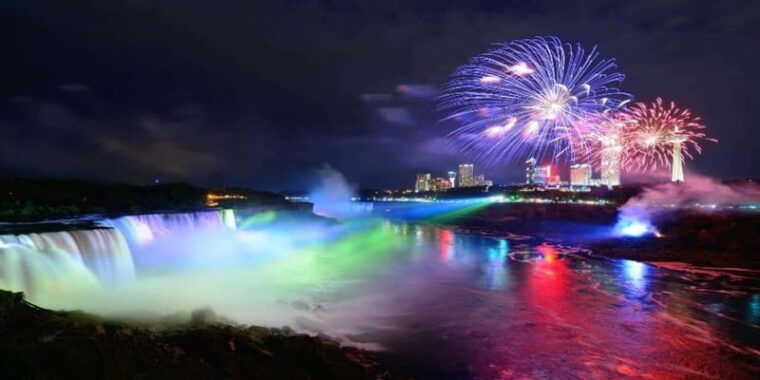 niagara-falls-night-tour-w-3-course-dinner-light-show