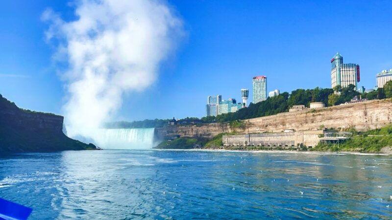 niagara-falls-ny-maid-of-the-mist-boat-falls-sightseeing