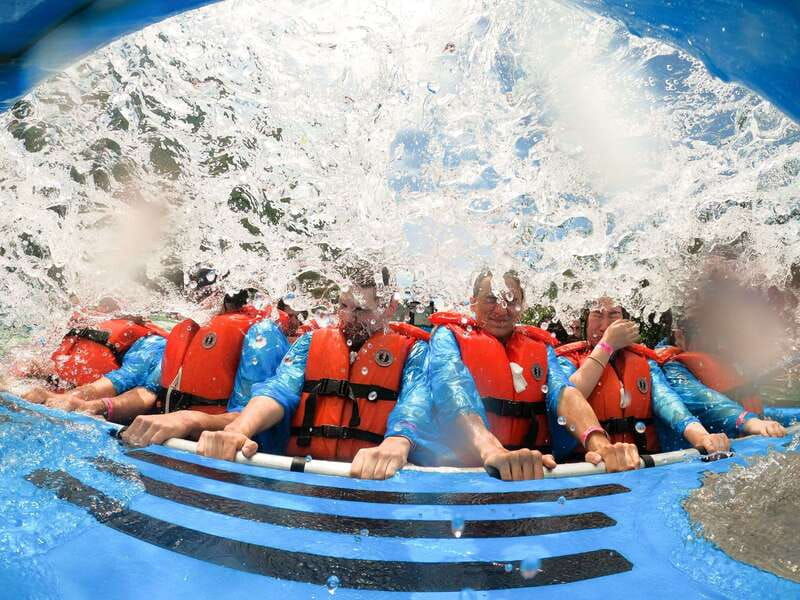niagara-falls-on-jet-boat-tour-on-niagara-river