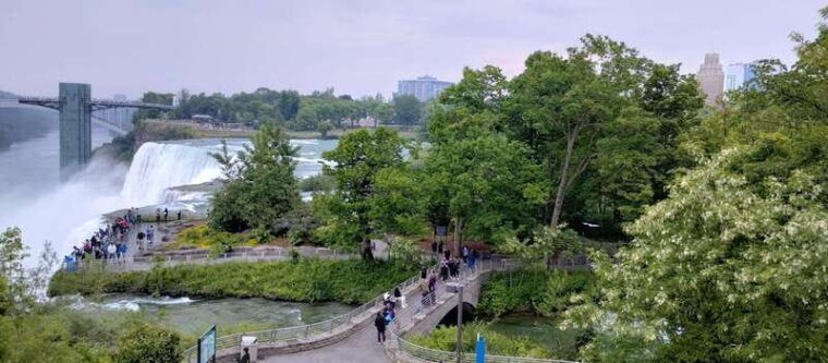 niagara-falls-private-guided-tour-with-trolley-ride-2