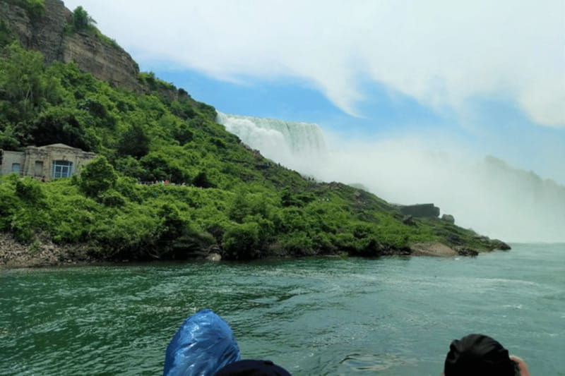 niagara-falls-private-tour-with-maid-of-the-mist