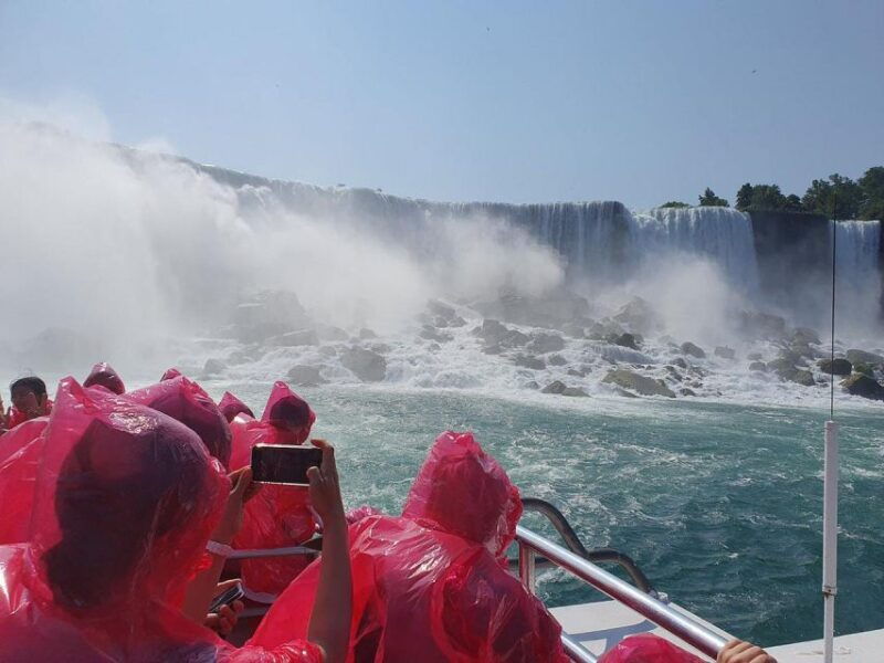 niagara-falls-tour-boat-cruise-behind-the-falls-skylon