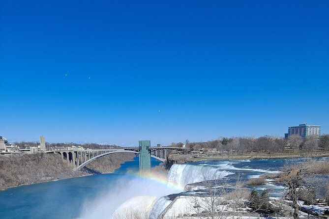 niagara-falls-tour-includes-maid-of-the-mist-cave-of-the-winds