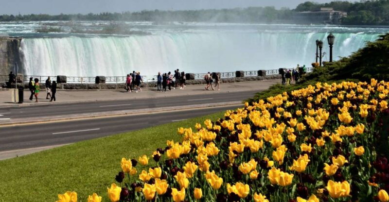 niagara-falls-tour-with-skip-the-line-cruise