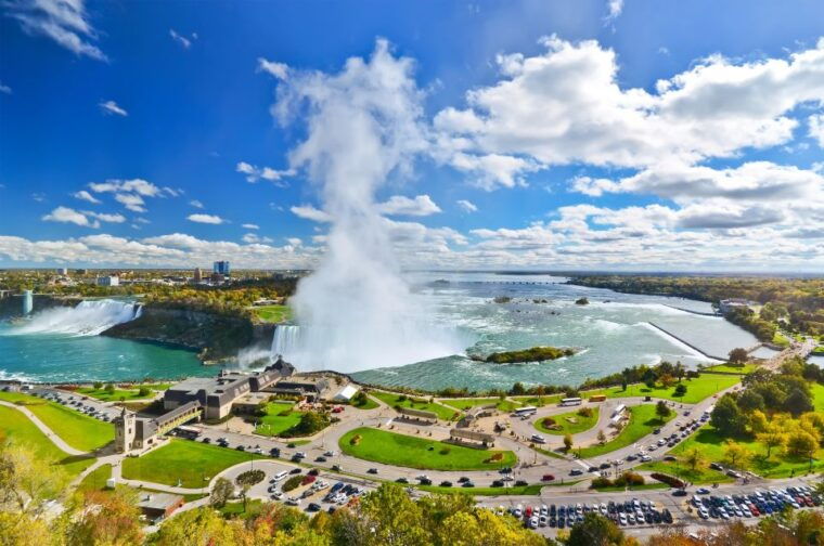 niagara-falls-tour-with-skip-the-line-cruise