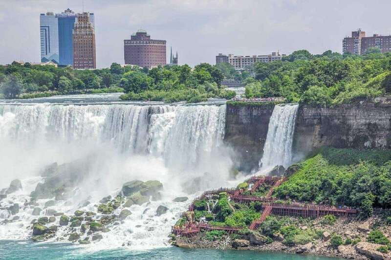niagara-falls-us-guided-2-day-trip-with-accommodation-2