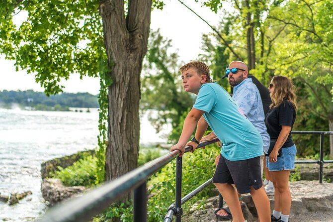 niagara-falls-usa-canada-tour-with-cave-boat-ride-and-lunch
