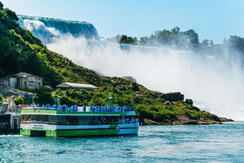 niagara-falls-usa-cave-of-the-winds-maid-of-the-mist-ride