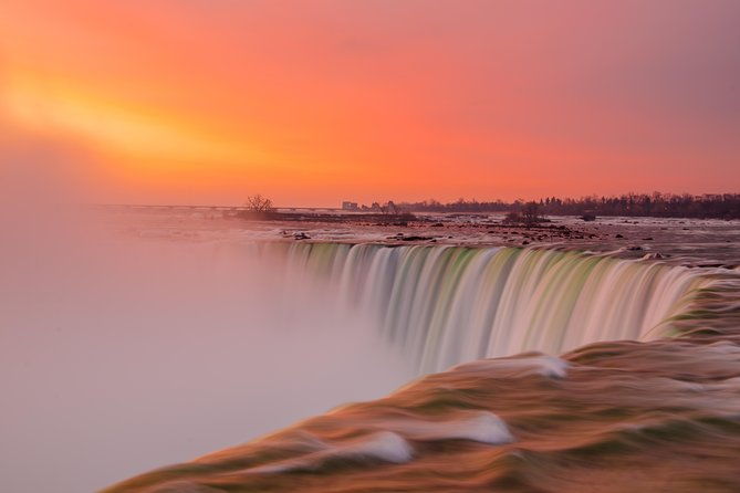 niagara-falls-usa-day-night-small-group-tour-plus-dinner
