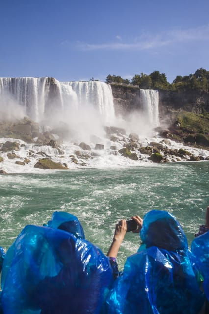 niagara-falls-vip-maid-of-the-mist-cave-of-the-winds-tour