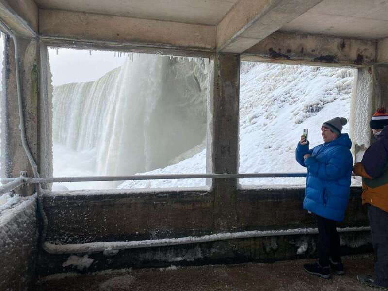 niagara-falls-winter-wonder-tour