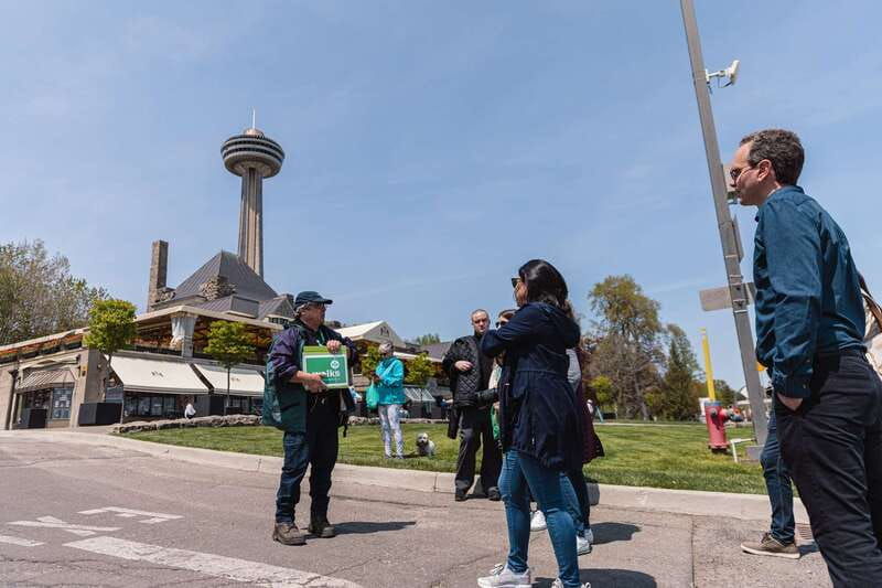 niagara-power-station-and-tunnel-under-the-falls-tour