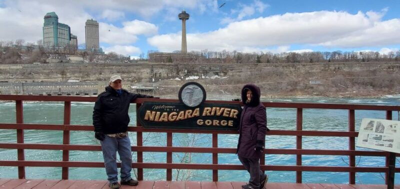 niagara-usa-cave-of-the-winds-adventure-winter-tour