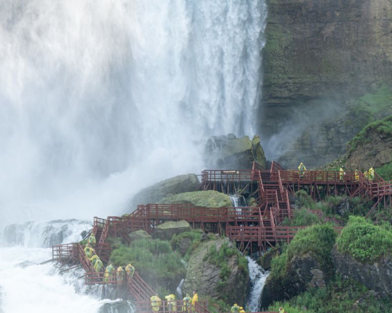 Niagara, USA: Daredevil Walking Tour with Cave of the Winds - A Closer Look at the Niagara Daredevil Tour