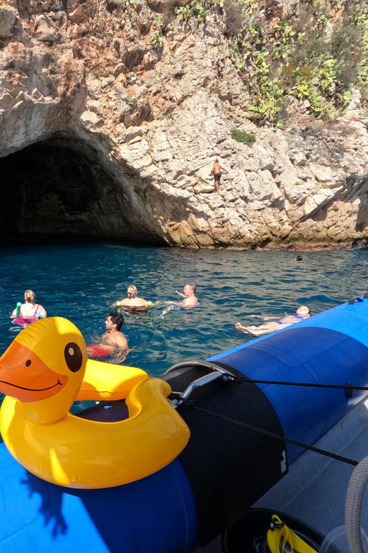 nice-mala-caves-villefranche-snorkeling-boat-tour