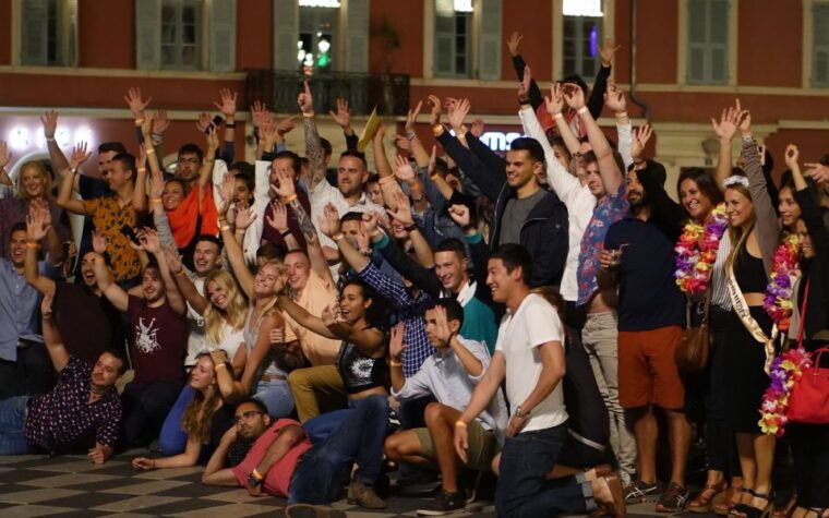 nice-riviera-bar-crawl-party-free-shots-vip-club-entry