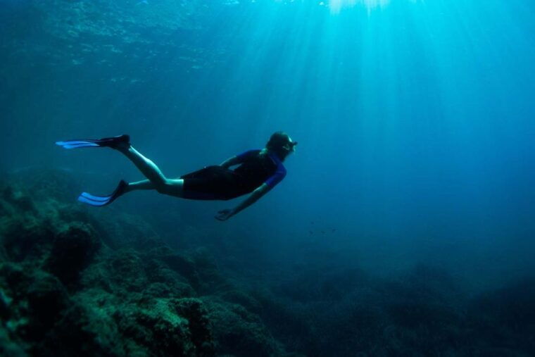 nice-speedboat-day-trip-with-snorkeling-in-villefranche-bay