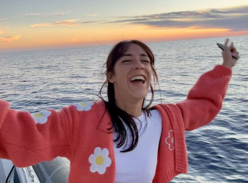 nice-sunset-boat-tour-with-wine-and-local-snacks