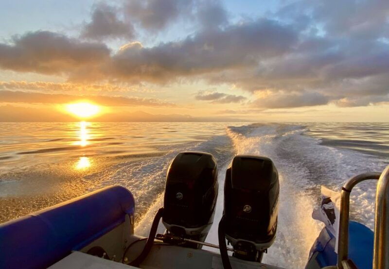 nice-sunset-boat-tour-with-wine-and-local-snacks