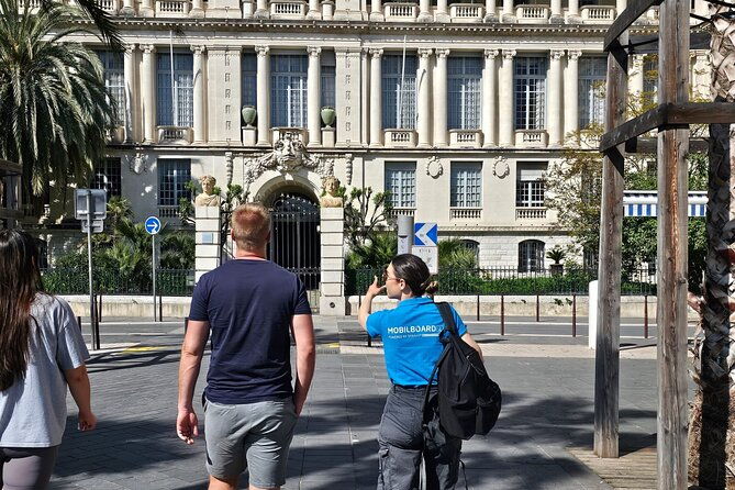nice-walking-tour-old-city-and-castle-hill