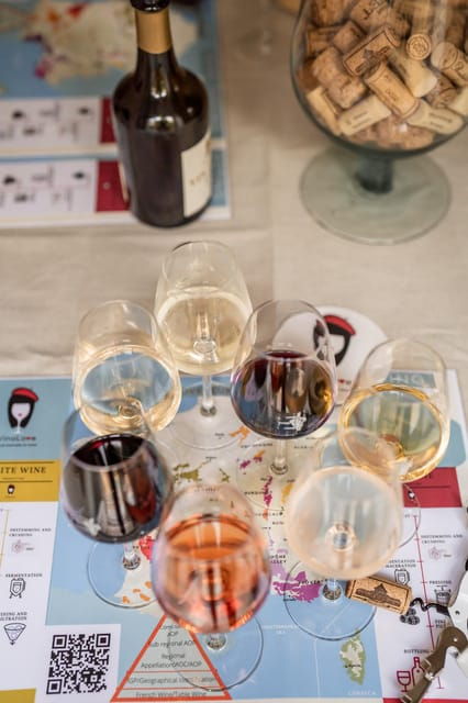 nice-wine-tasting-class-in-city-center